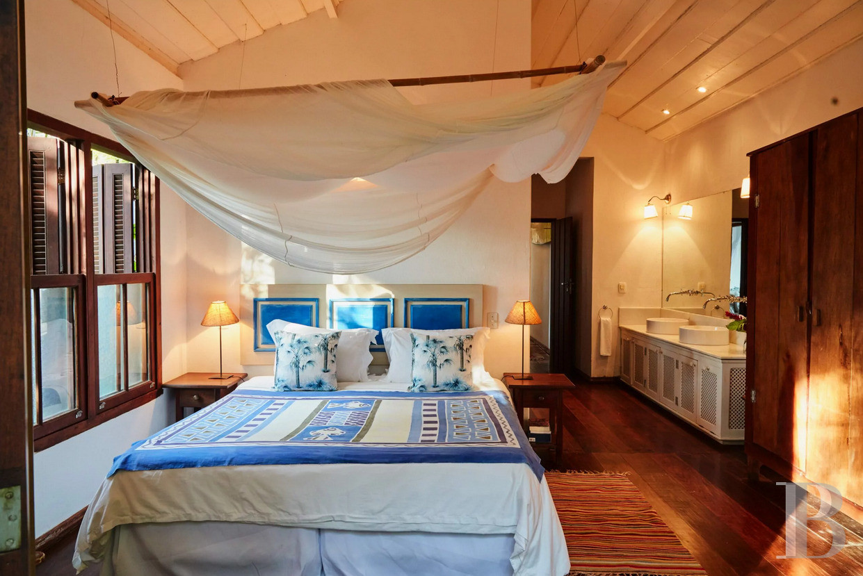 A colonial-inspired house surrounded by nature in Picinguaba, on the Brazilian coast between São Paulo and Rio de Janeiro - photo  n°18